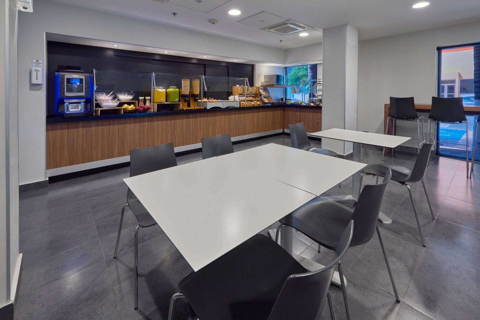 City Express By Marriott Irapuato Exterior foto